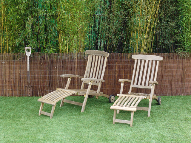 Luxury-teak-wooden-deckchairs.-H90xL150cm
