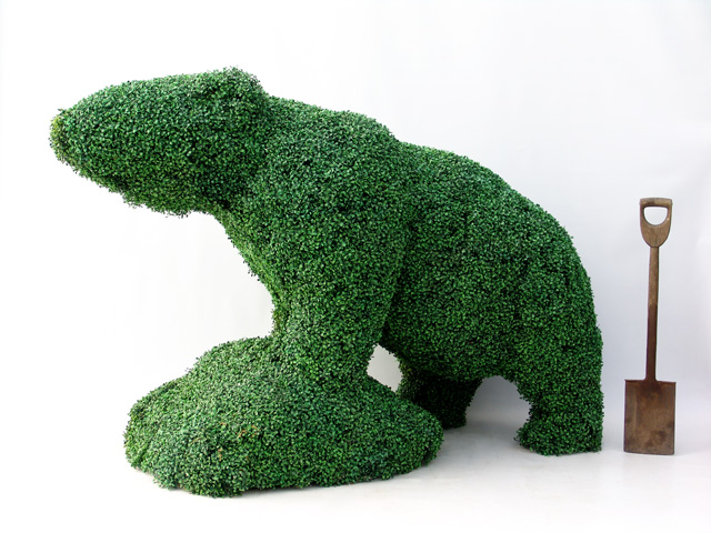Topiary-Bear.-H145xW210xD90cm