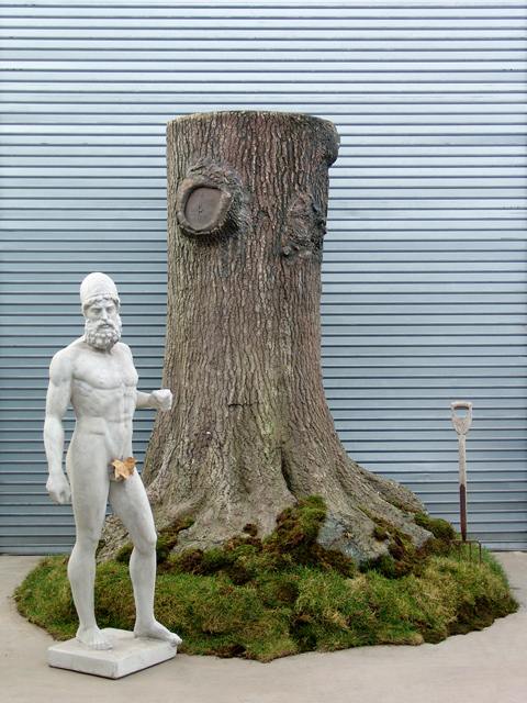 op-3.-Giant-fibreglass-oak-trunk.-H300xW240cm-(trunk100cm)